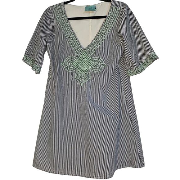 Judith March Dresses & Skirts - Judith March Blue White striped Embroidered Lined Shift Dress sz Large